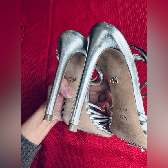 Giambattista Valli T-strap caged peep toe pale golden hint Sandal Eu 37.5 US 7.5 - Picture 11 of 17